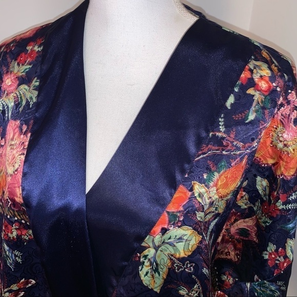 Victoria’s Secret Gold Label Vintage Robe, Navy Blue Floral, OSFM - Picture 5 of 10